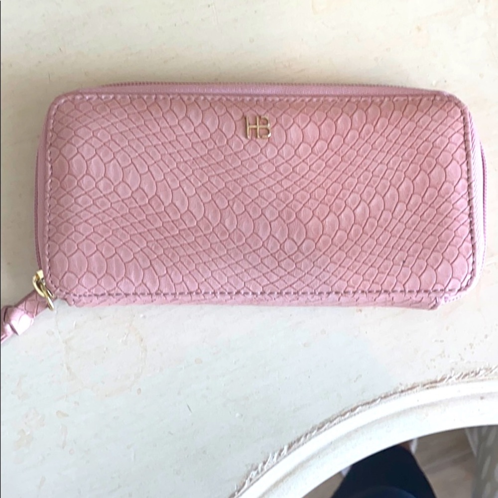 Hudson and bleecker wallet